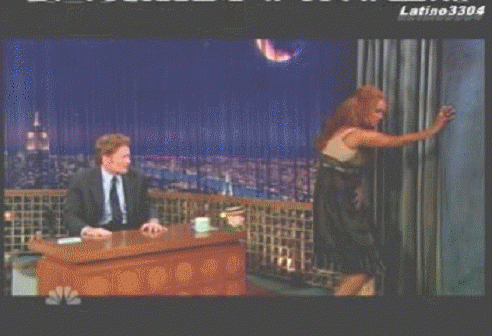 tyra-banks-dancing-sexy.gif